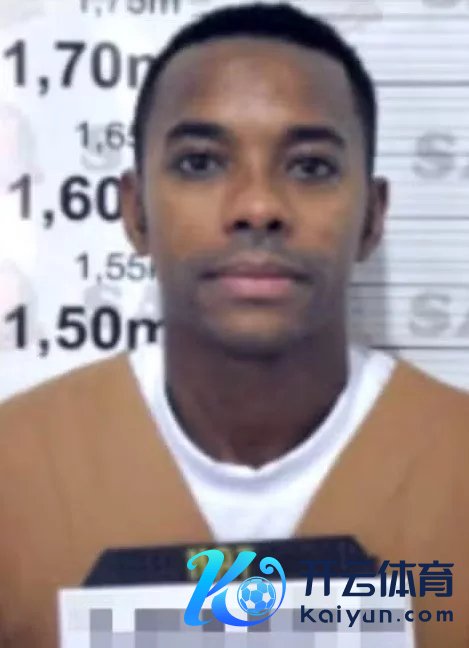 罗比尼奥下狱肖像照