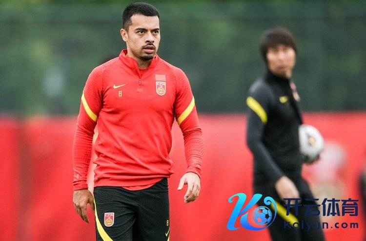 媒体东谈主：李可加盟上海申花，恭候官宣！行将下树！